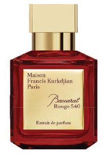 The bride’s signature scent is Maison Francis Kurkdjian Baccarat Rouge 540. neimanmarcus.com PRODUCT PHOTO COURTESY OF BRANDS