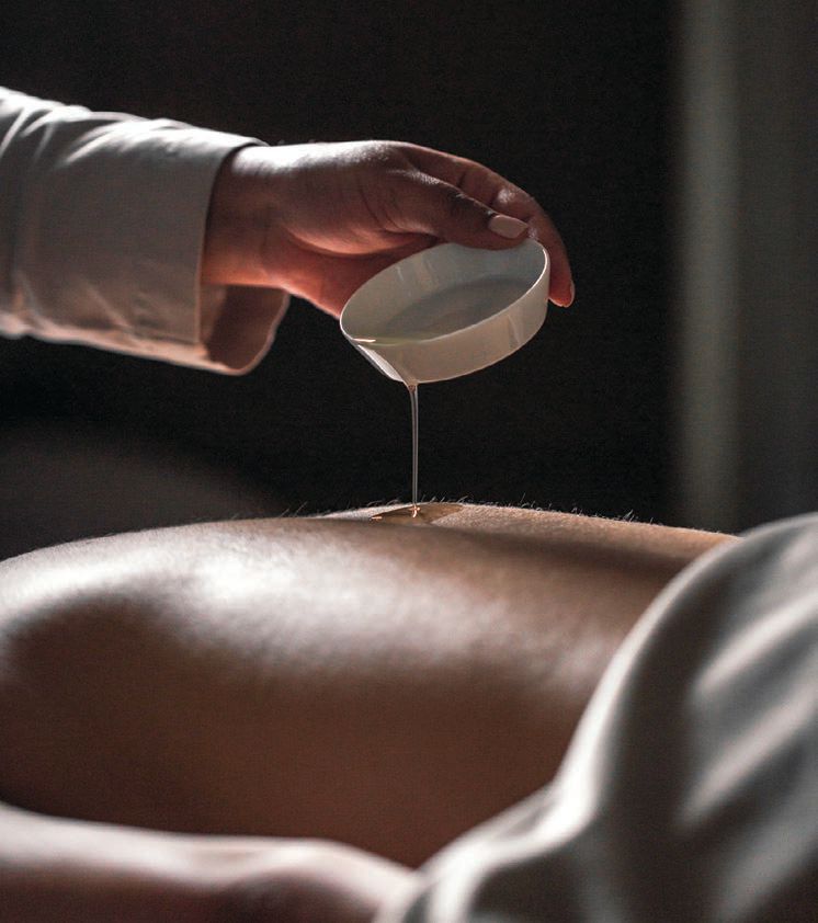 At The Spa at the Four Seasons Hotel Philadelphia, schedule a variety of indulgent treatments like the ever-popular crystal oil massage. PHOTO COURTESY OF: FOUR SEASONS HOTEL PHILADELPHIA AT COMCAST TECHNOLOGY CENTER