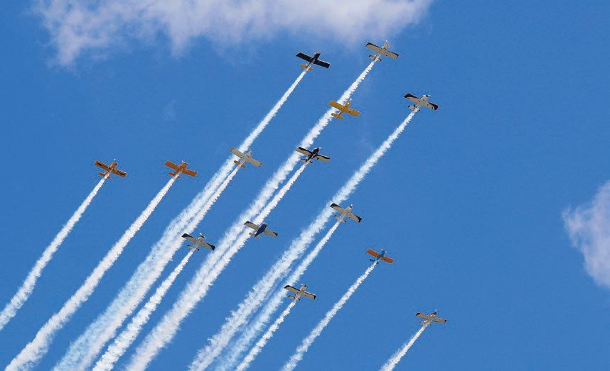 Watch the Atlantic City Airshow in awe as Thunderbirds show off their skills.