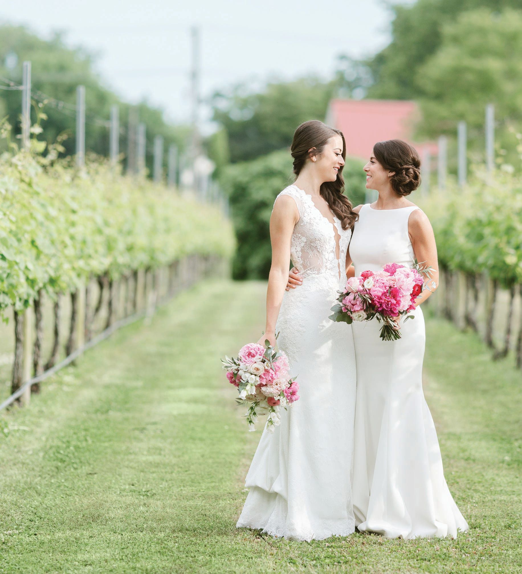 Ashley (left) and Katie at Willow Creek Winery. Photographed by Grace Ardor Photography