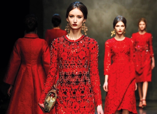 Holiday Must-Have: Dolce &amp- Gabbana&-39-s Red Frocks